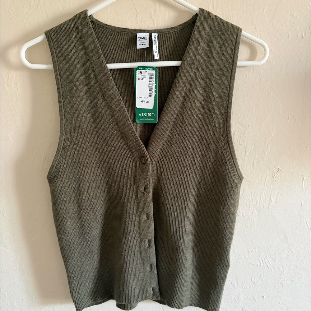 NWT Simons Olive Knit Button-Front Sleeveless Vest